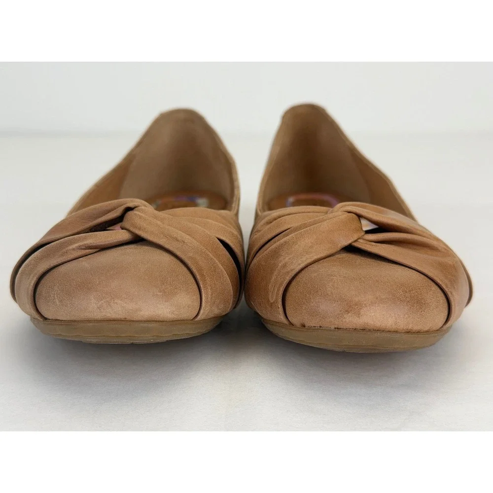 Born Leather Ballet Flats Size 7.5 Tan Knotted Toe Slip On Comfort Capsule